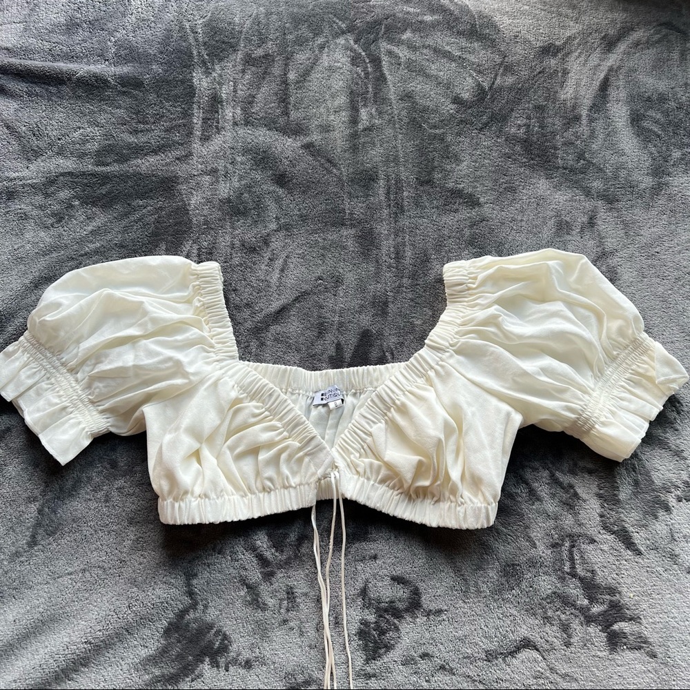 beginning boutique alannah crop top NWOT